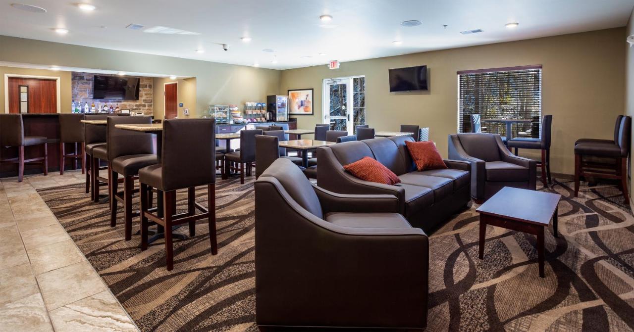 Cobblestone Inn & Suites - Brookville Dış mekan fotoğraf