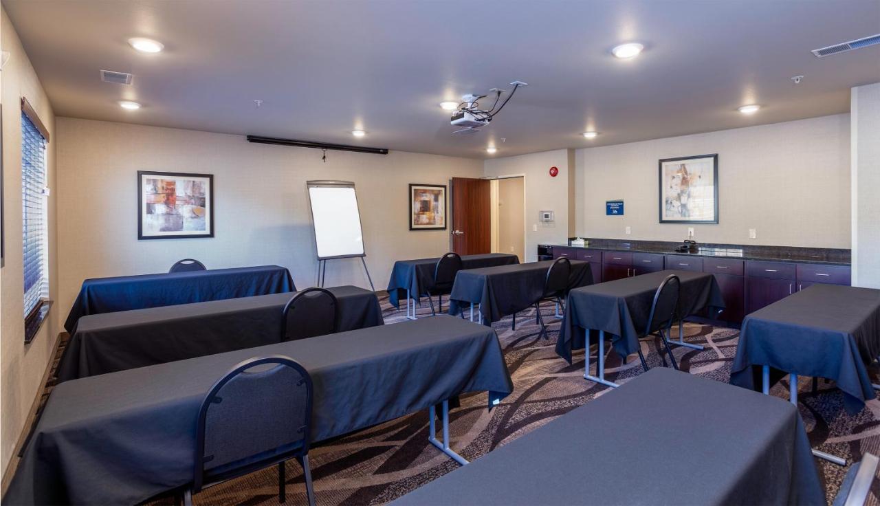 Cobblestone Inn & Suites - Brookville Dış mekan fotoğraf