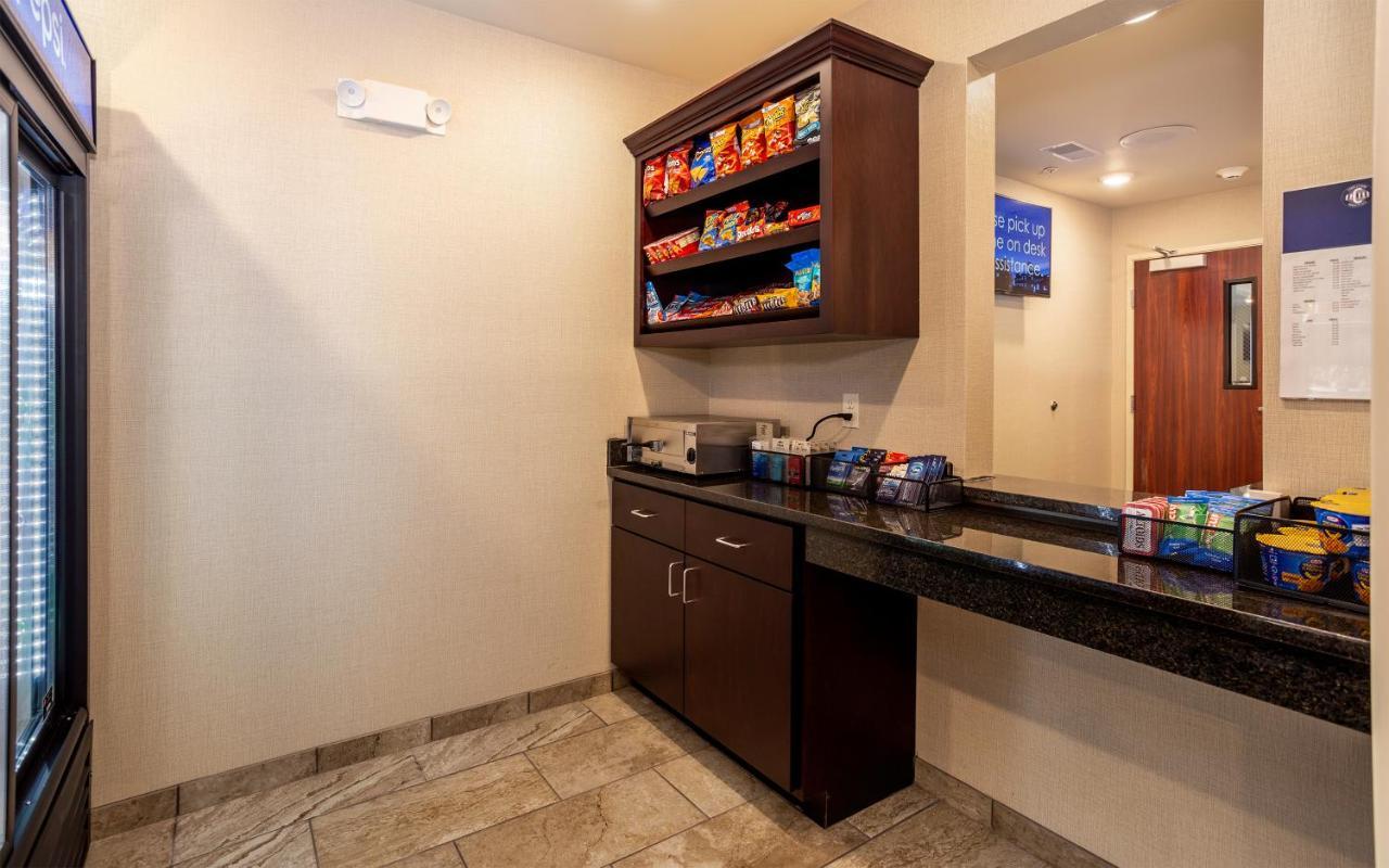 Cobblestone Inn & Suites - Brookville Dış mekan fotoğraf