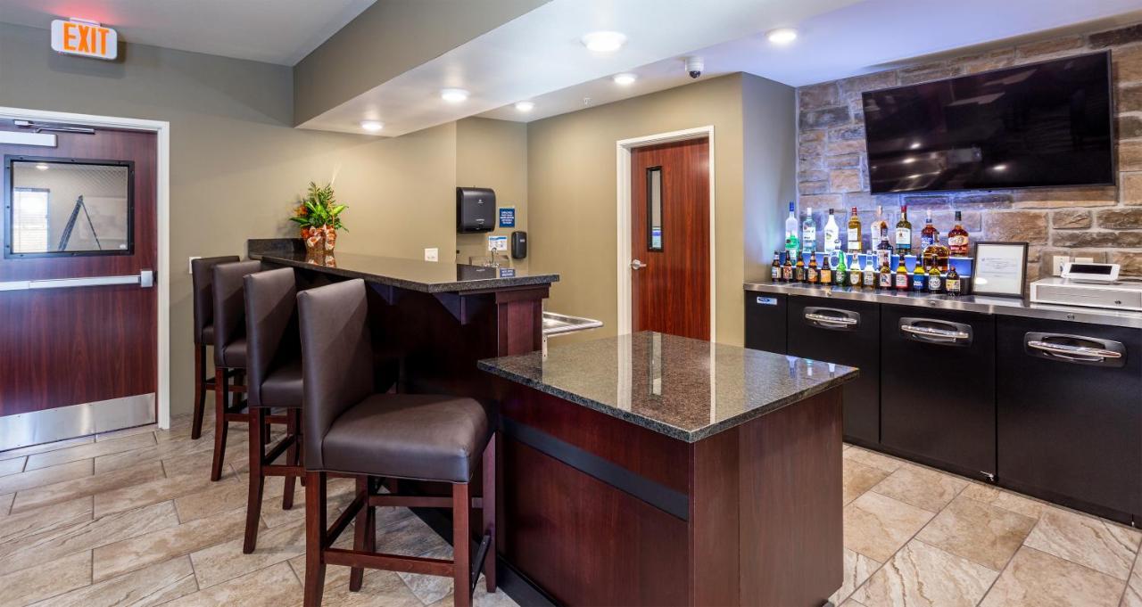 Cobblestone Inn & Suites - Brookville Dış mekan fotoğraf