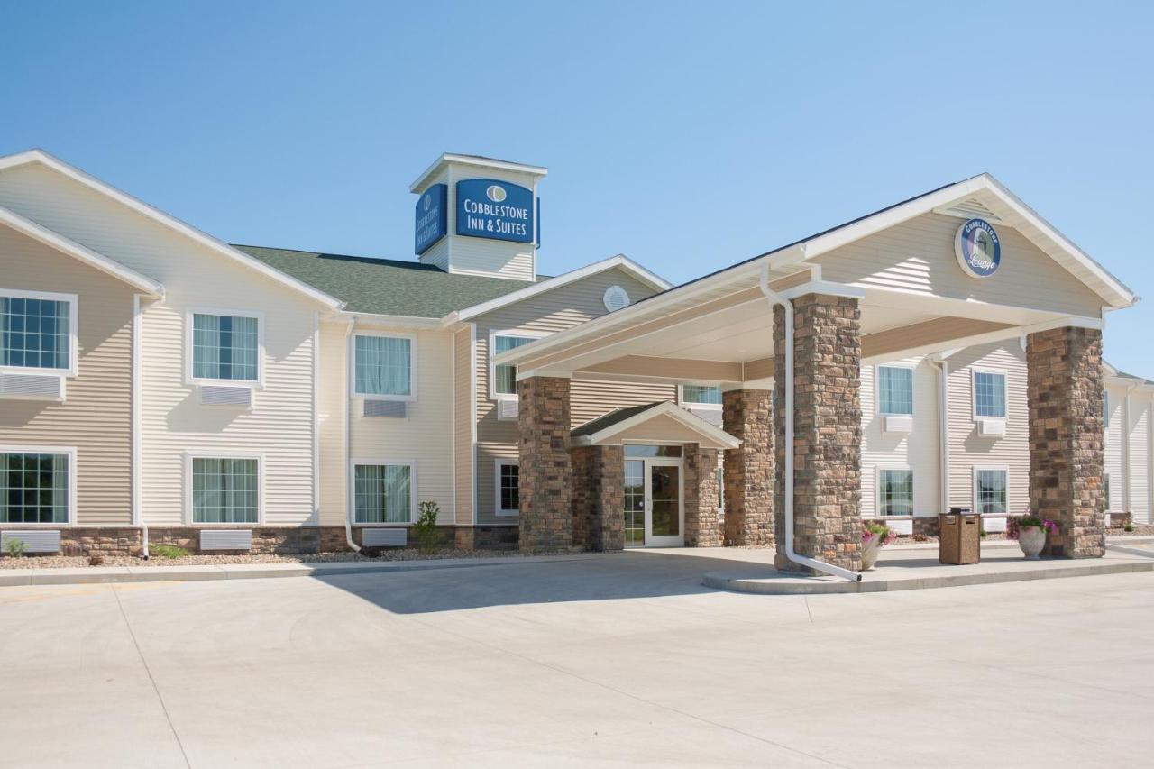 Cobblestone Inn & Suites - Brookville Dış mekan fotoğraf